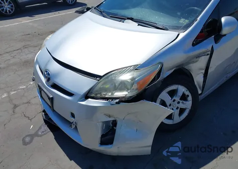 2011 Toyota Prius Three z USA, uszkodzony, nr VIN JTDKN3DU6B5317988